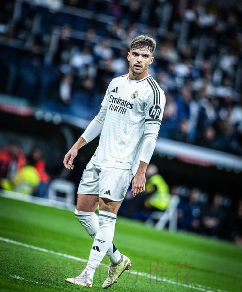 官方:皇马后卫巴列霍外租格拉纳达 今夏两次让号码 官方:皇马后卫巴列霍外租格拉纳达 今夏两次让号码